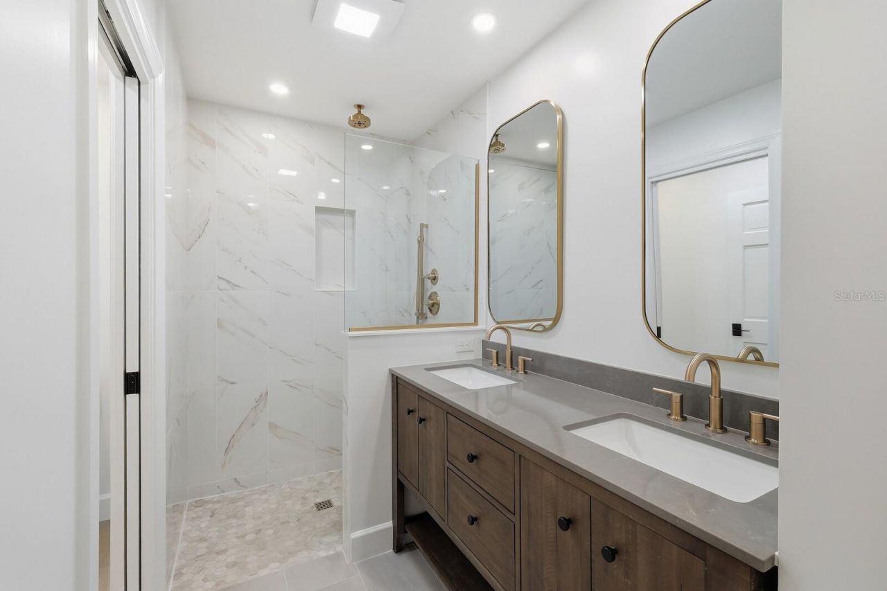 5060 18th Avenue W, Bradenton, FL 34209 Photo