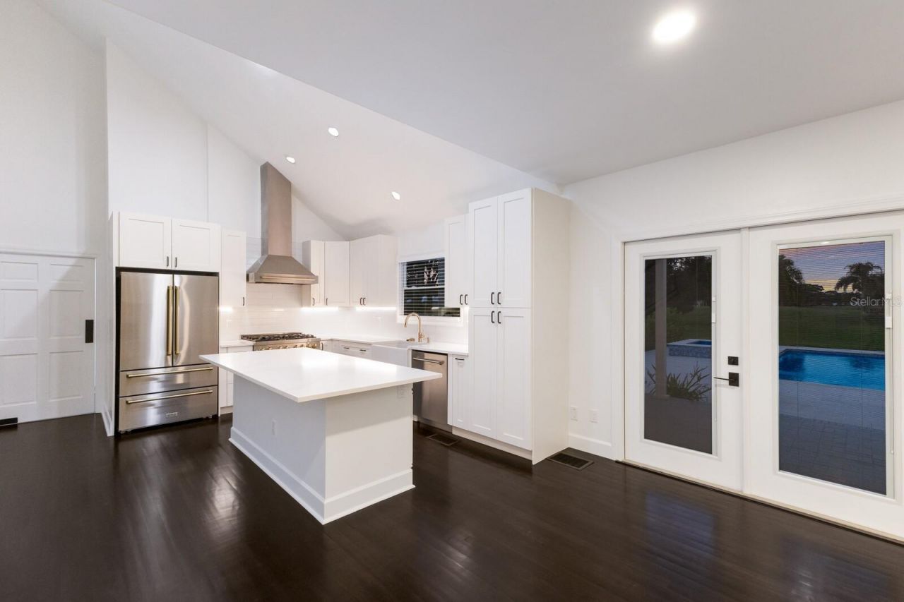 5060 18th Avenue W, Bradenton, FL 34209 Photo