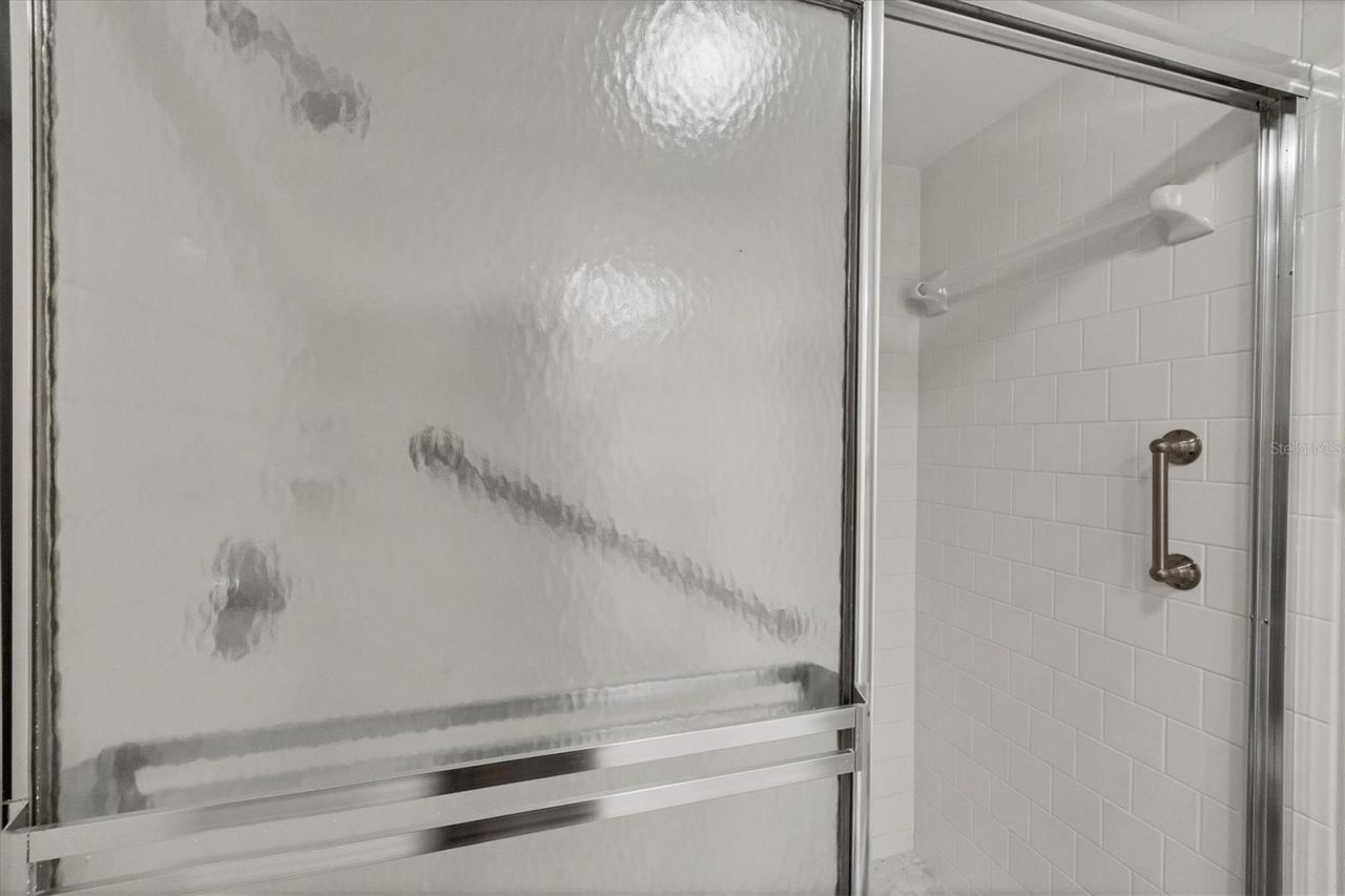 1153 Edgewater Circle, Bradenton, FL 34209 Photo