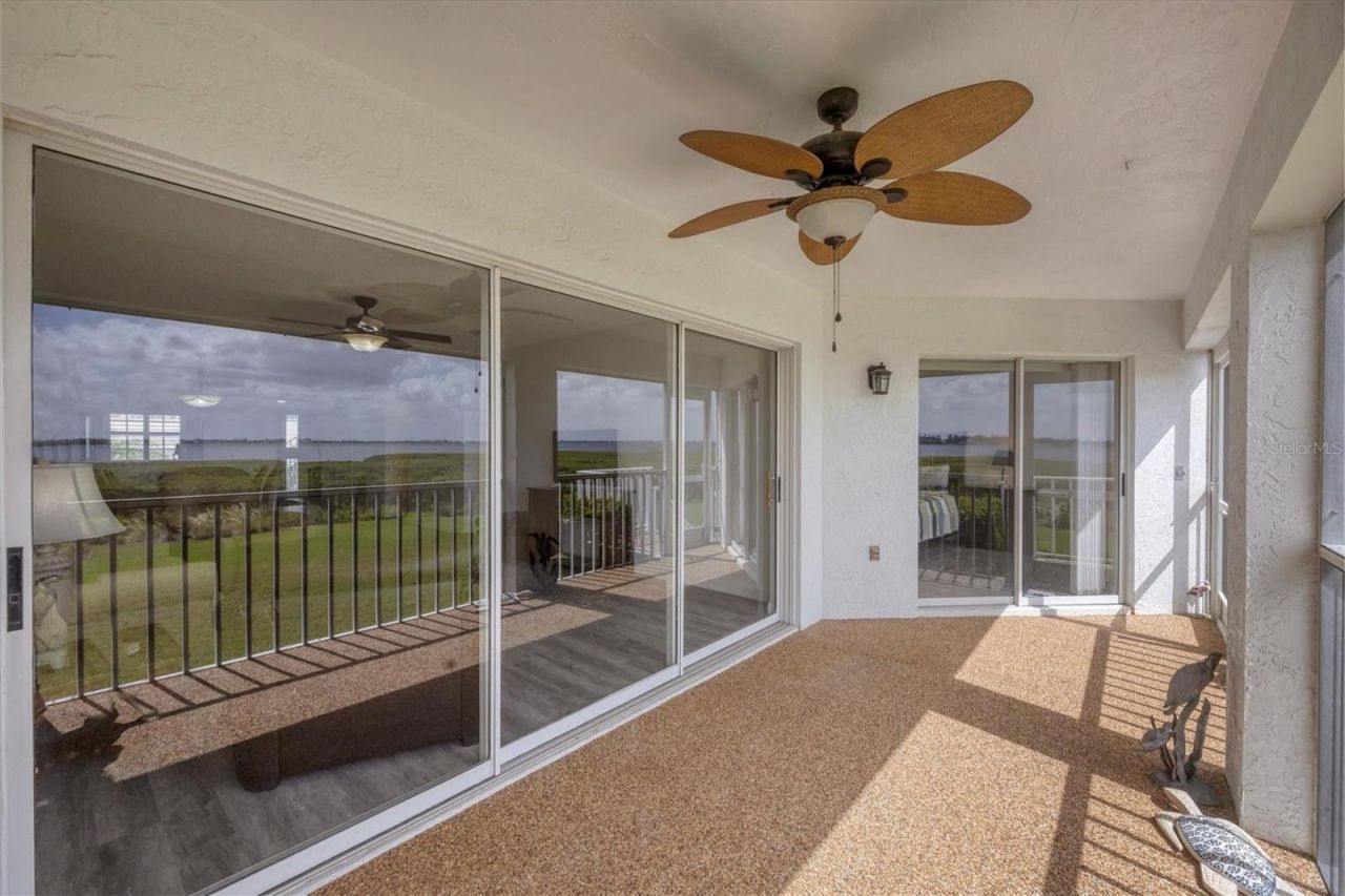 1153 Edgewater Circle, Bradenton, FL 34209 Photo