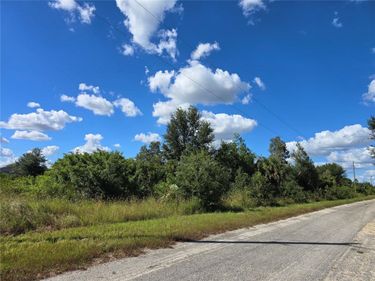 526 CABLE AVENUE S, LEHIGH ACRES, FL 33974