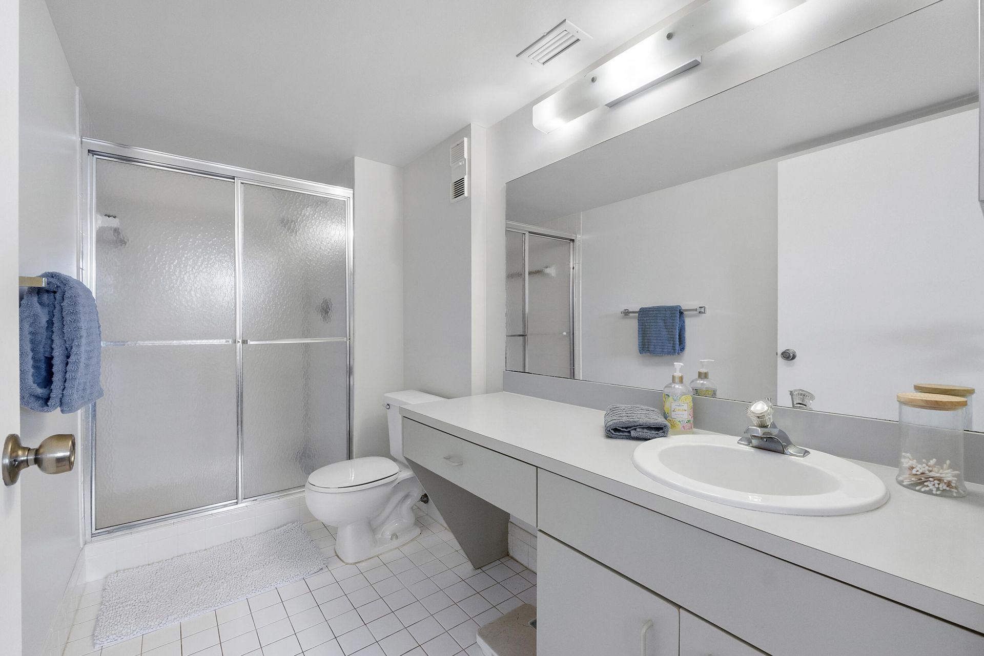 2236 N Cypress Bend Drive, Unit 311, Pompano Beach, FL 33069 Photo