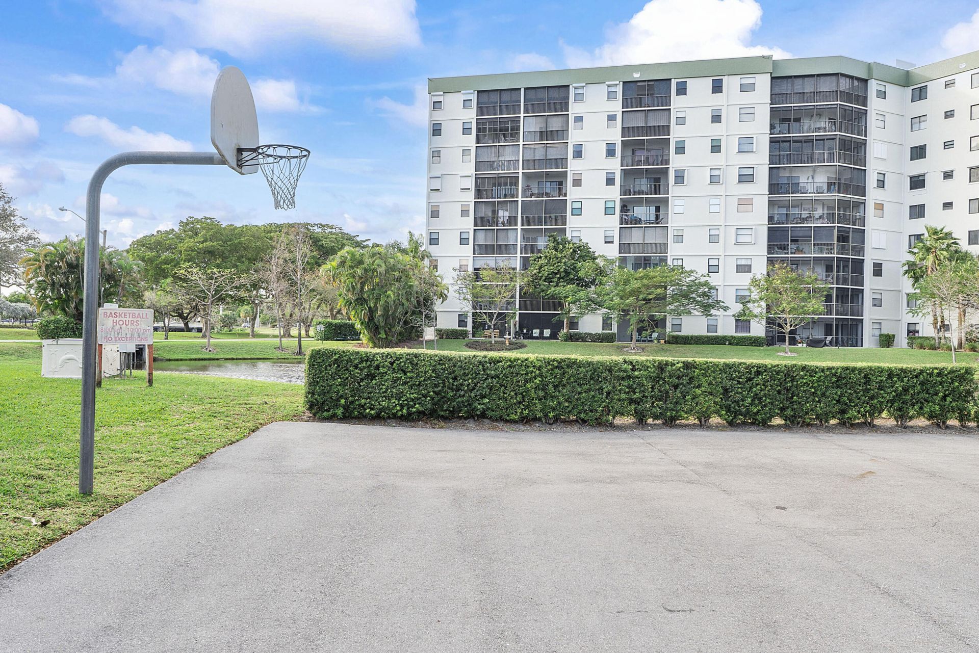 2236 N Cypress Bend Drive, Unit 311, Pompano Beach, FL 33069 Photo