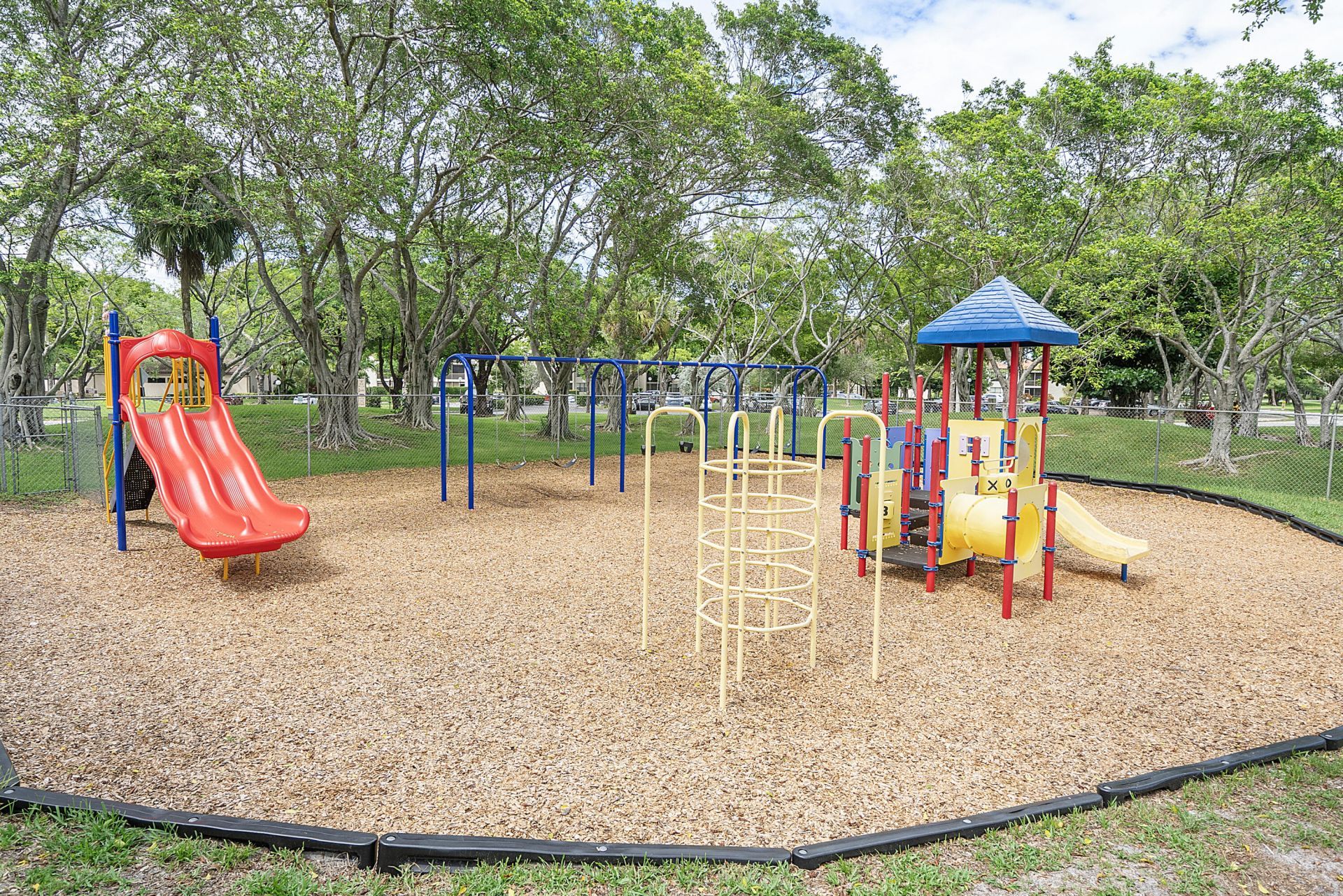 2236 N Cypress Bend Drive, Unit 311, Pompano Beach, FL 33069 Photo