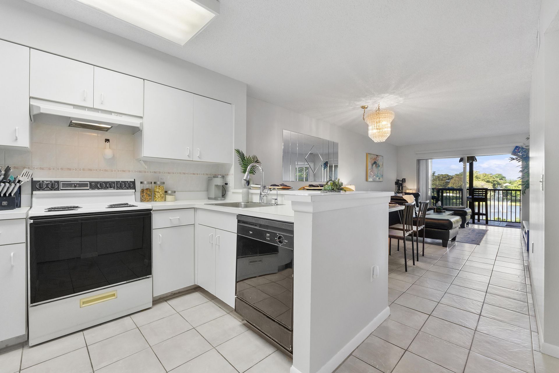 2236 N Cypress Bend Drive, Unit 311, Pompano Beach, FL 33069 Photo