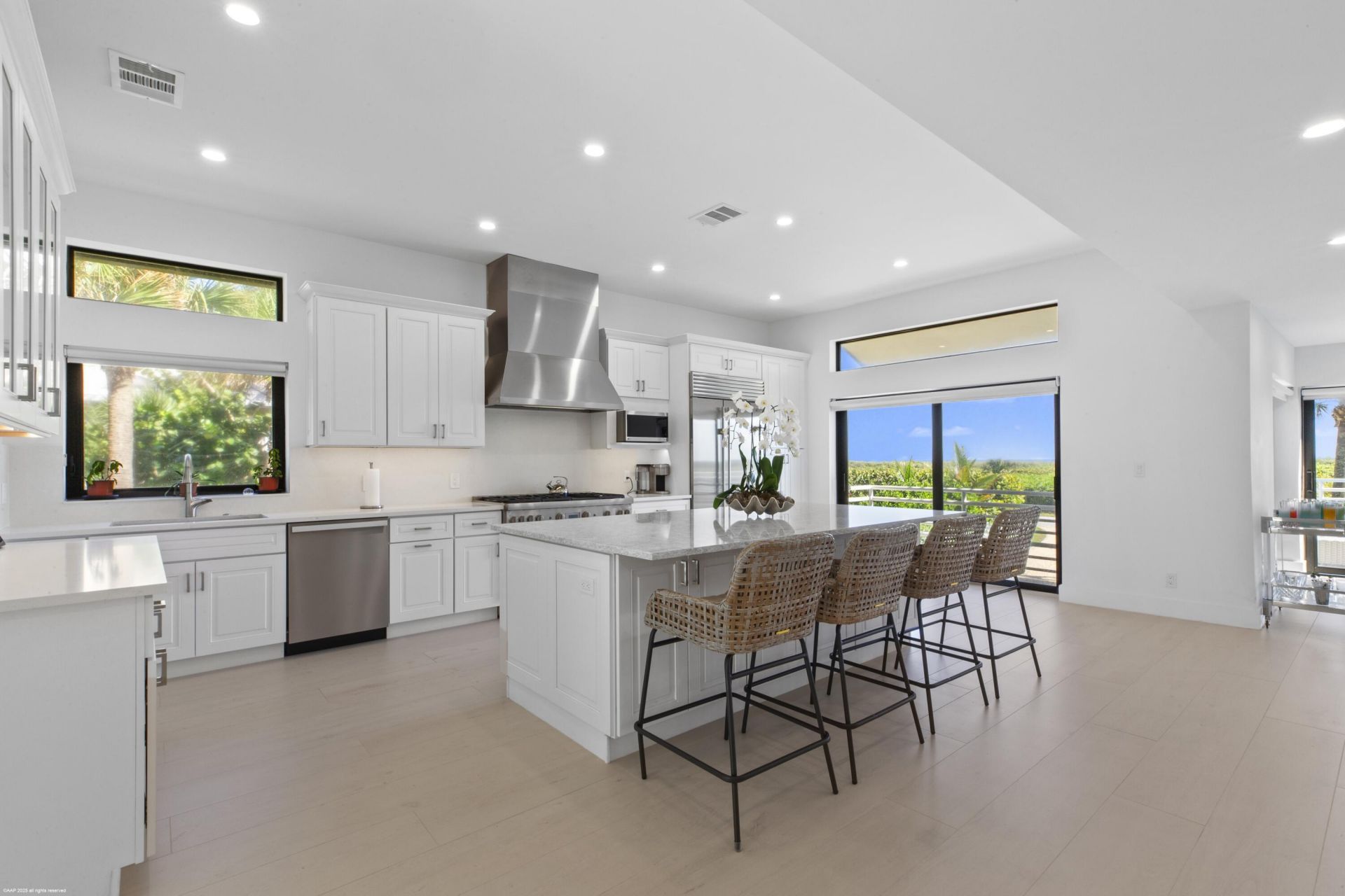 116 N Beach Road, Jupiter Island, FL 33455 Photo