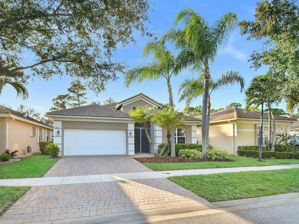 7084 SE Cricket Court, Stuart, FL 34997