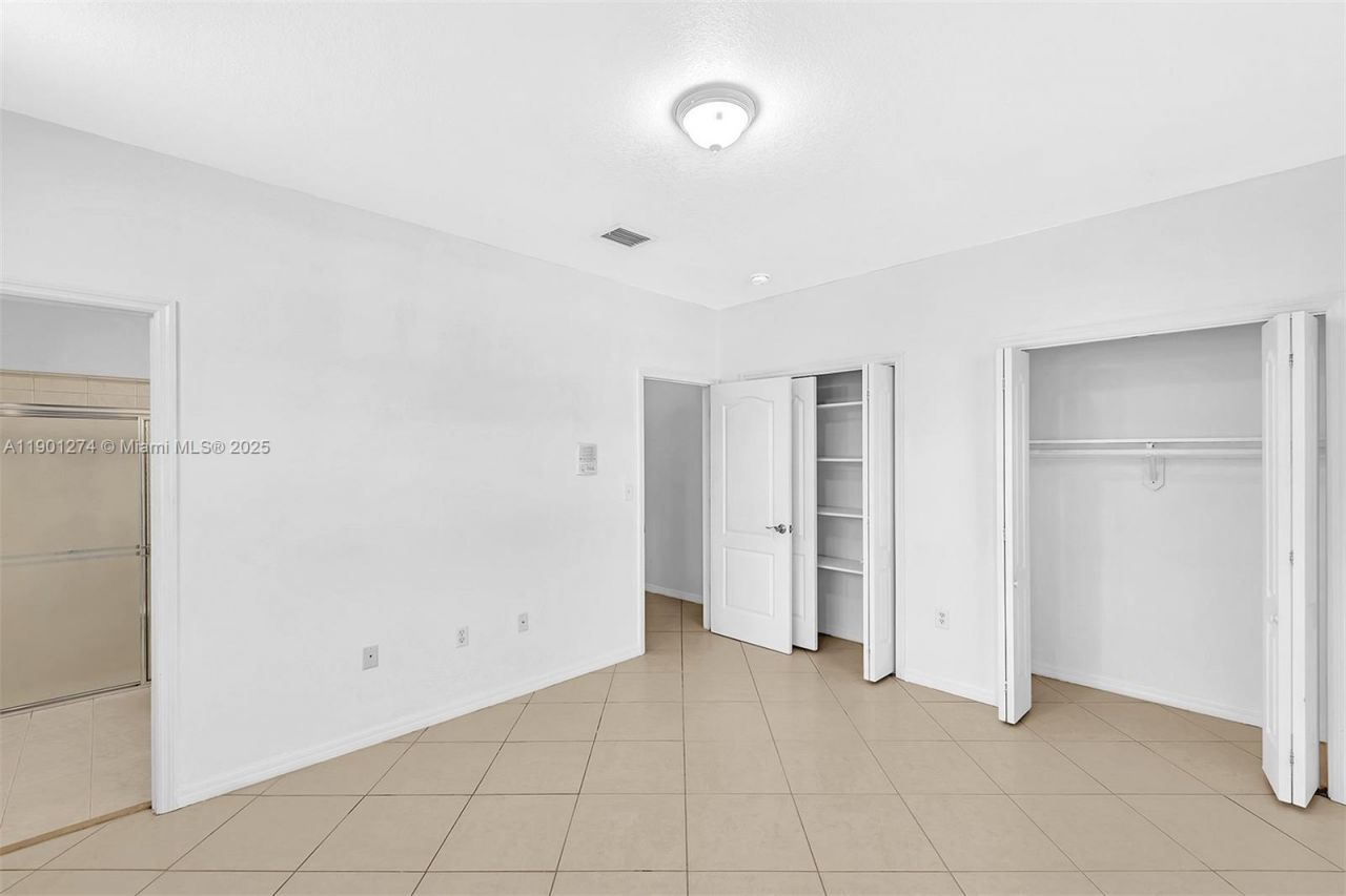 279 NW 119th Ave., Miami, FL 33182 Photo