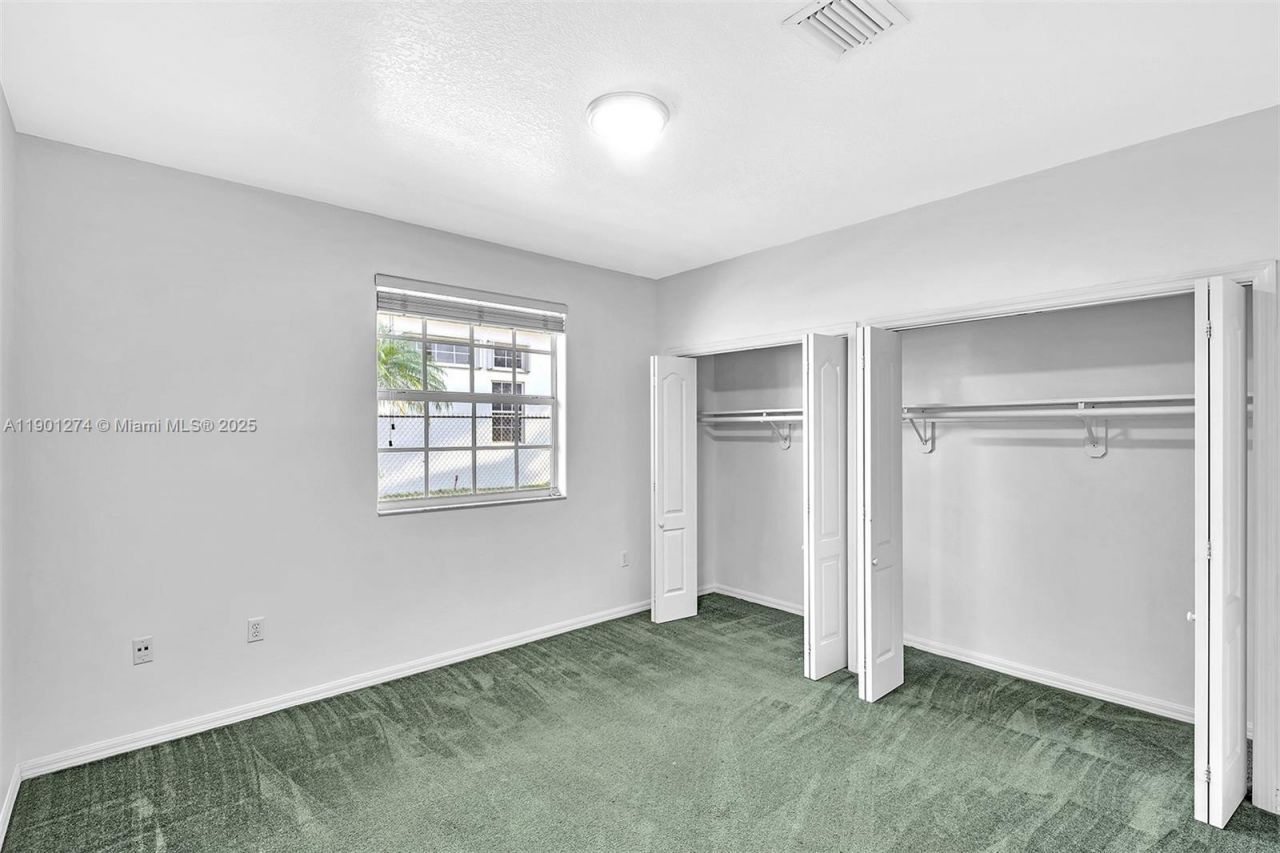 279 NW 119th Ave., Miami, FL 33182 Photo