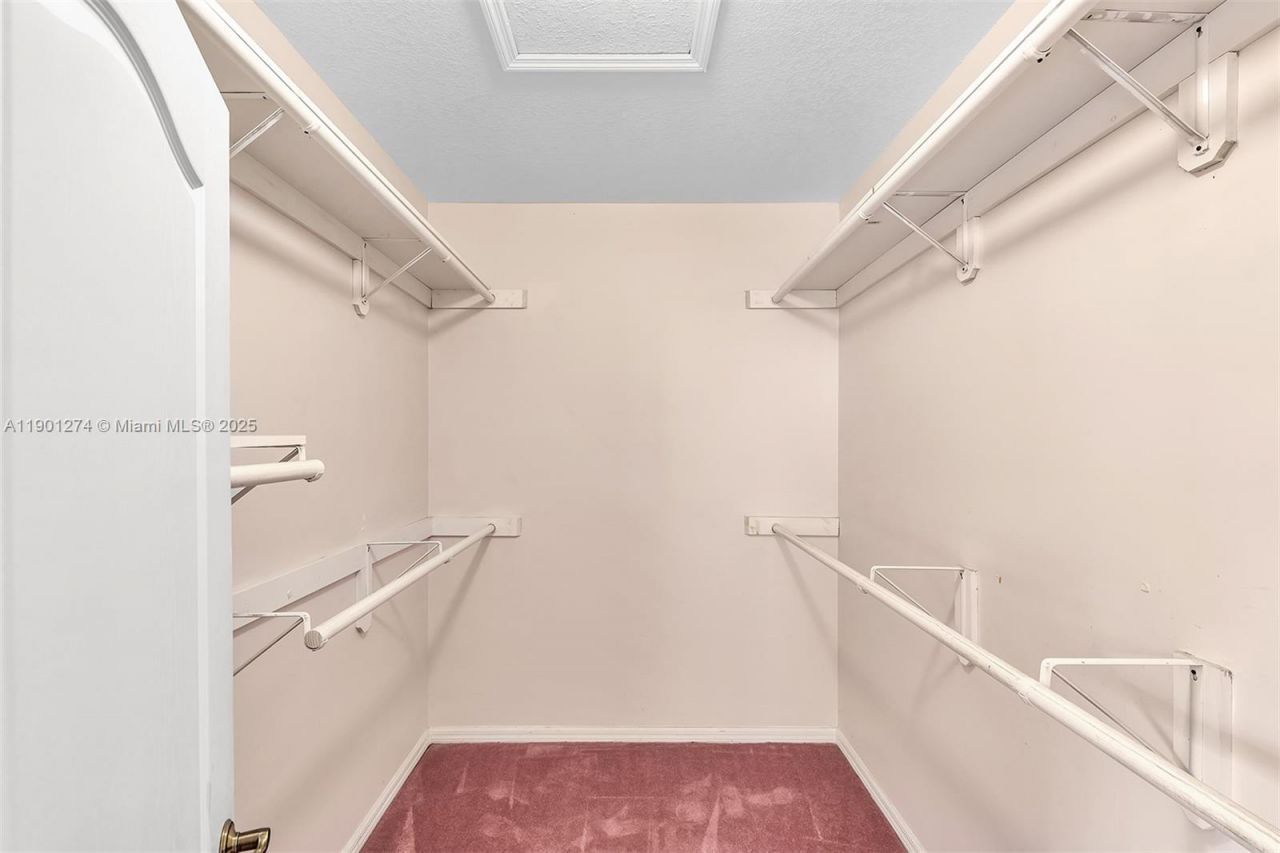 279 NW 119th Ave., Miami, FL 33182 Photo