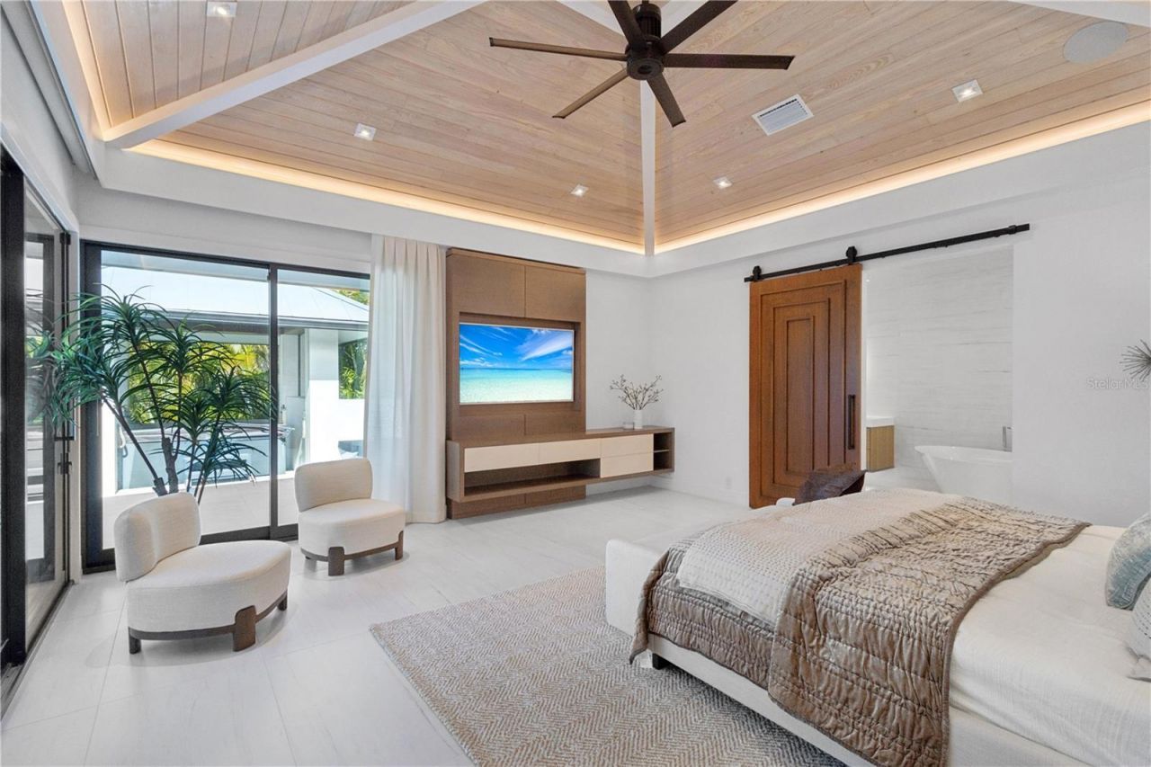 1808 Flower Drive, Sarasota, FL 34239 Photo