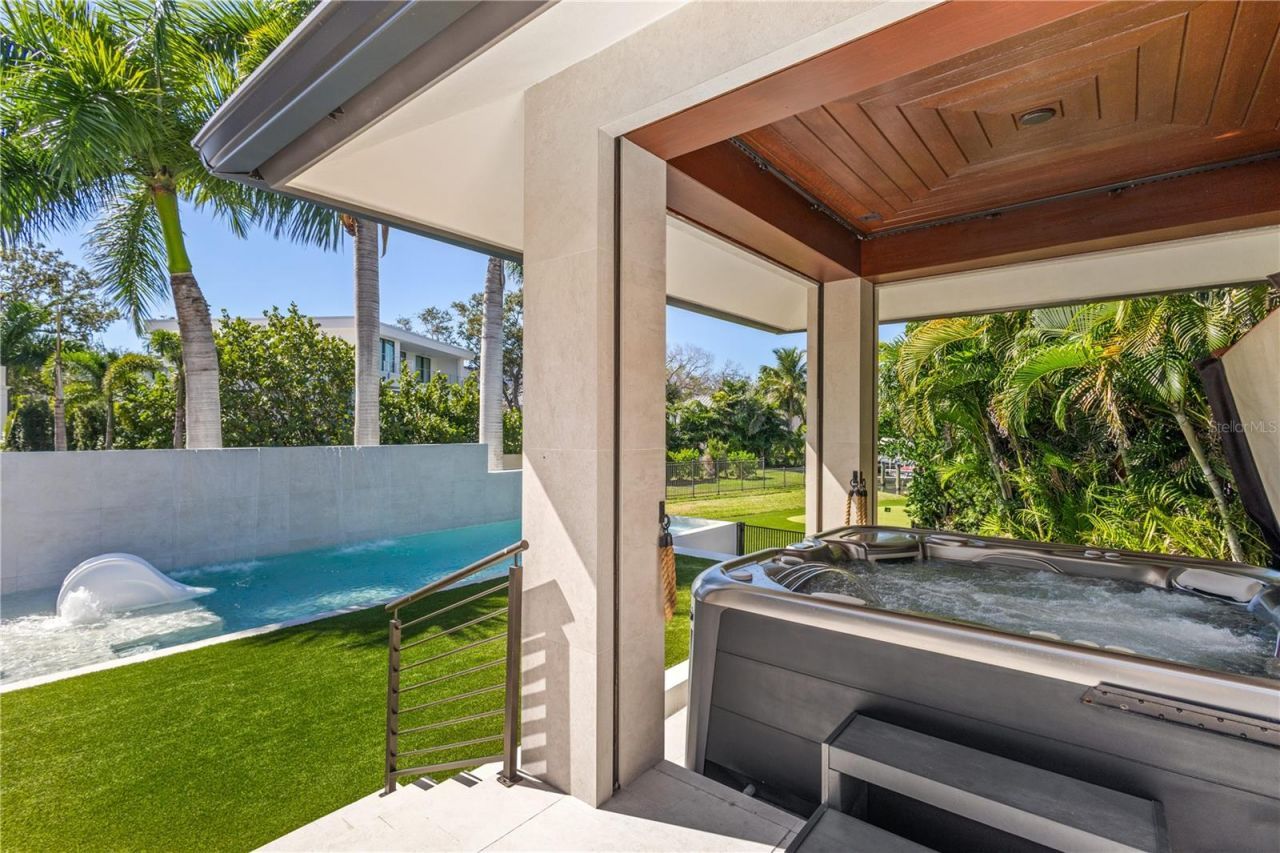 1808 Flower Drive, Sarasota, FL 34239 Photo