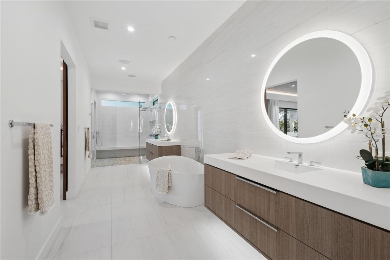 1808 Flower Drive, Sarasota, FL 34239 Photo