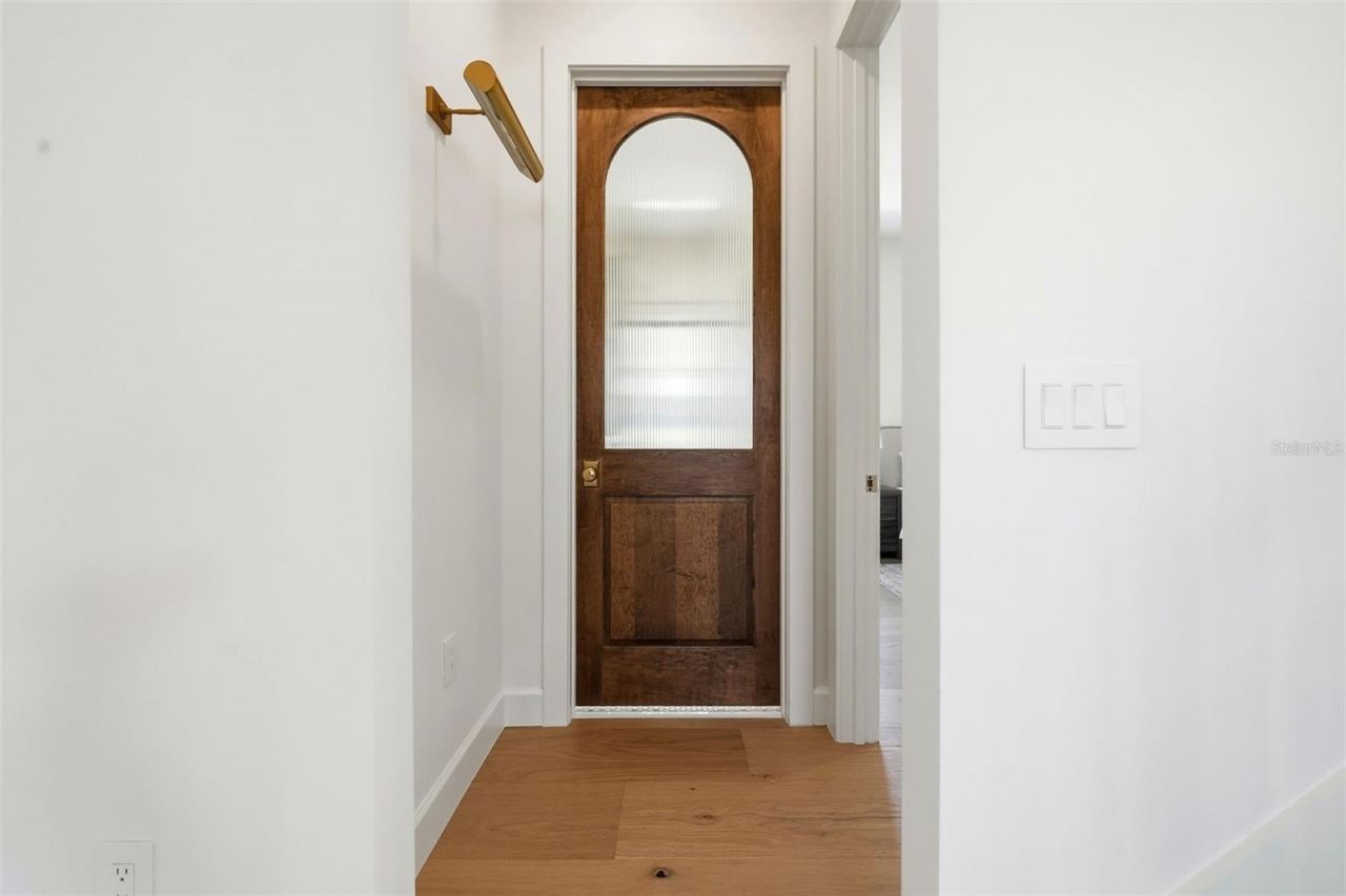 15 E Hazel Street, Orlando, FL 32804 Photo