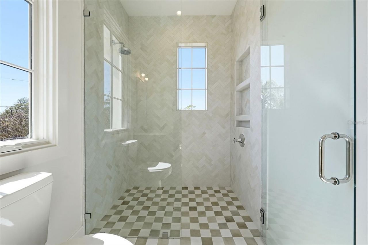 15 E Hazel Street, Orlando, FL 32804 Photo