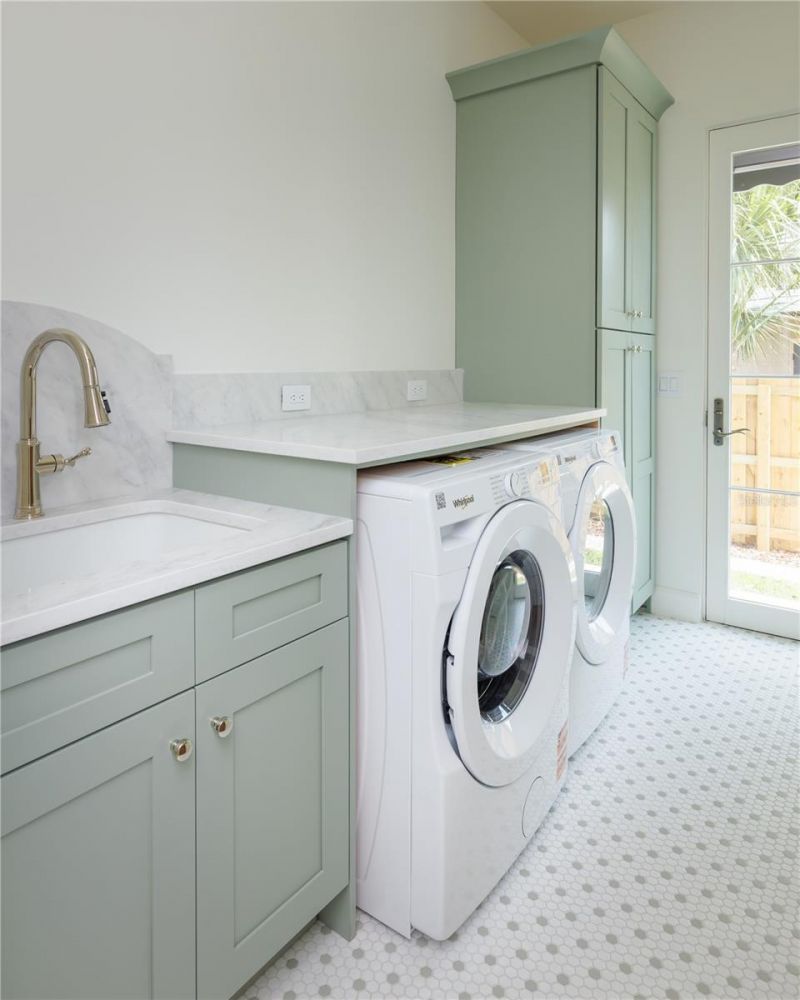 15 E Hazel Street, Orlando, FL 32804 Photo