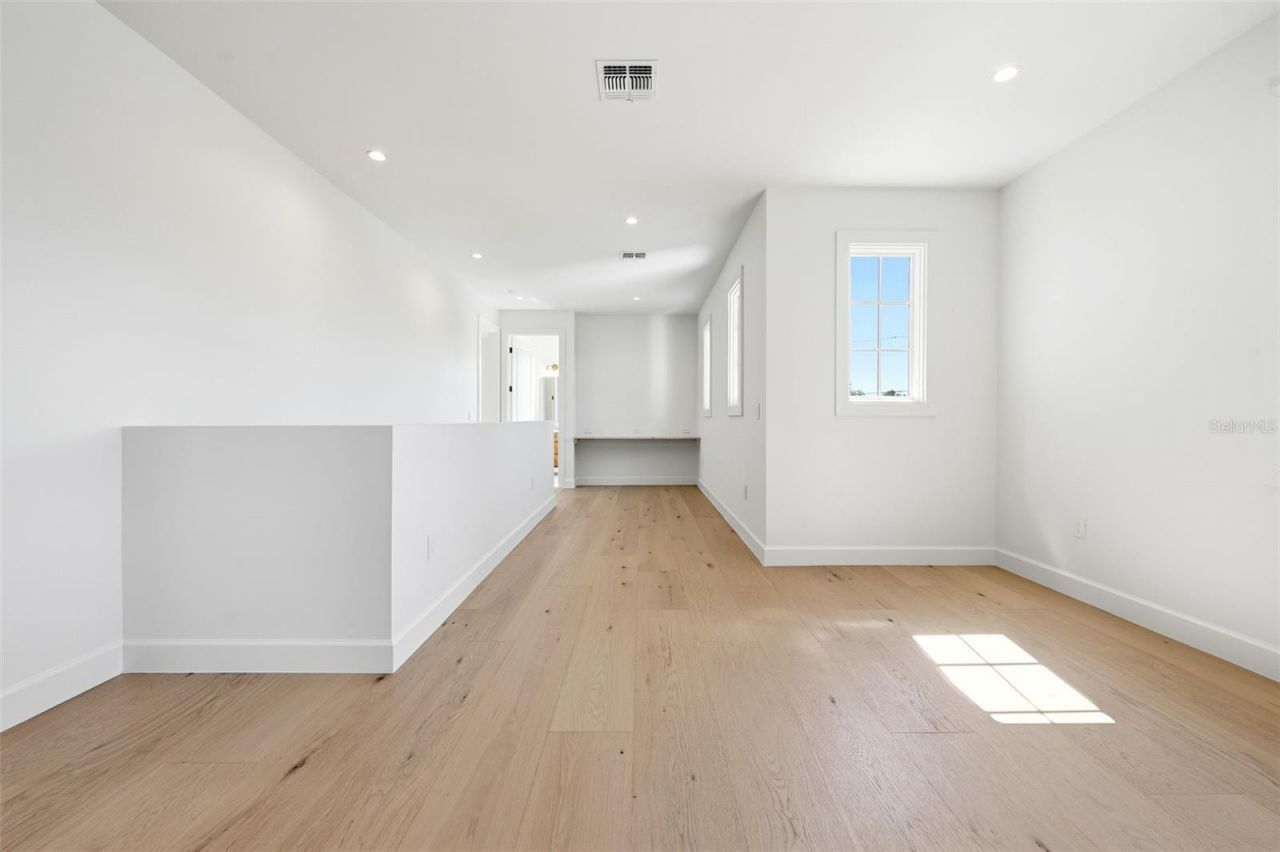 15 E Hazel Street, Orlando, FL 32804 Photo