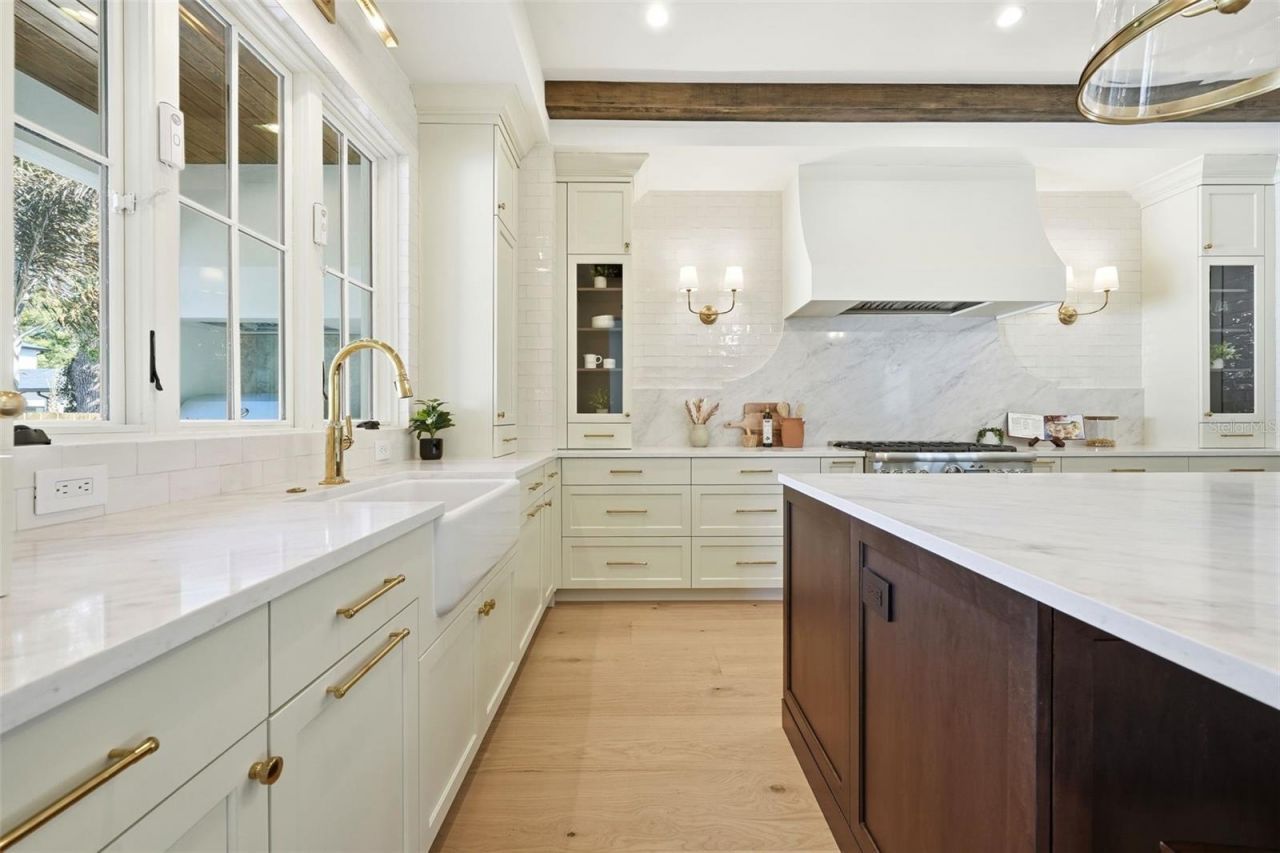 15 E Hazel Street, Orlando, FL 32804 Photo