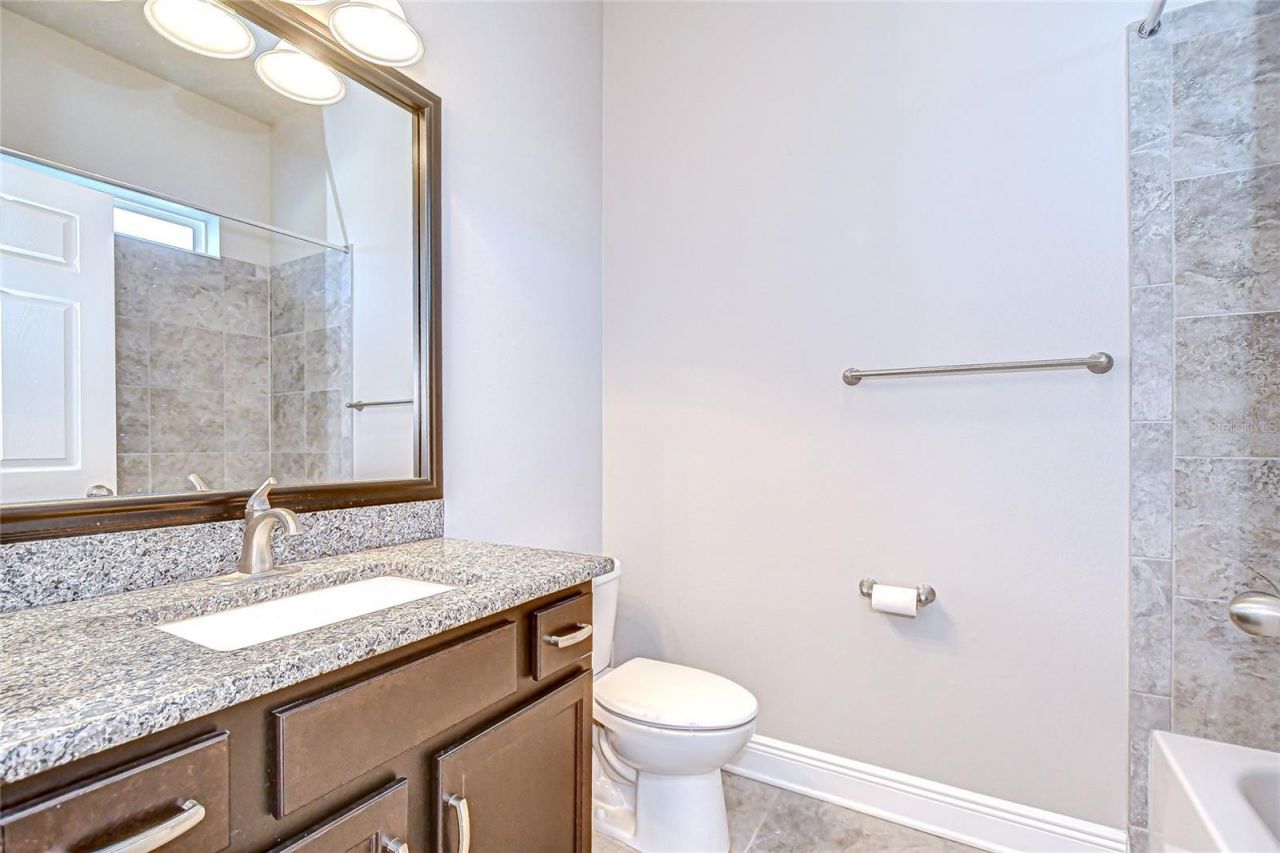 1018 Tracey Ann Loop, Seffner, FL 33584 Photo