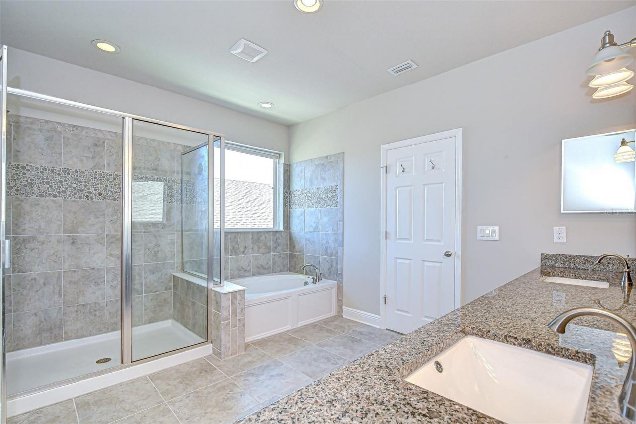 1018 Tracey Ann Loop, Seffner, FL 33584 Photo