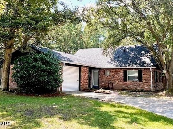 4302 Concord Street, Pascagoula, MS 39581