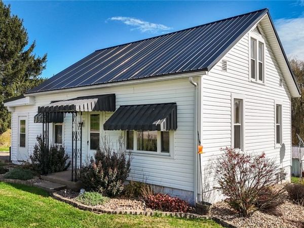 34104 Brwnsvl Co Line Road, New Matamoras, OH 45767