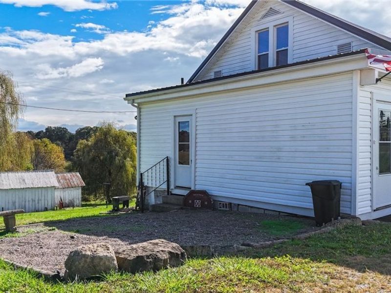 34104 Brwnsvl Co Line Road, New Matamoras, OH 45767 Photo 2