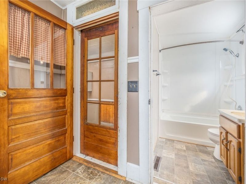 34104 Brwnsvl Co Line Road, New Matamoras, OH 45767 Photo 21