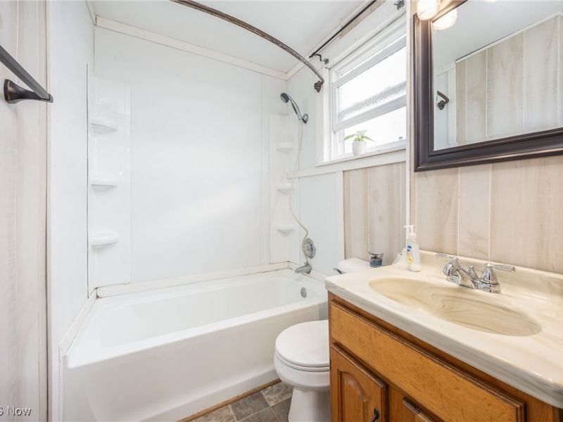 34104 Brwnsvl Co Line Road, New Matamoras, OH 45767 Photo 22