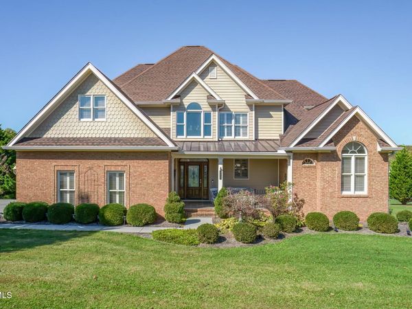 102 Oak View Circle, Bristol, TN 37620