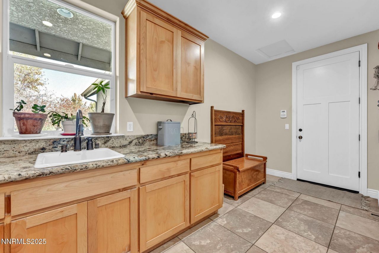 1058 Frieda Lane, Minden, NV 89423 Photo