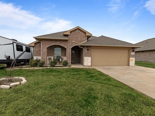115 Oak Springs Loop, Mabank, TX 75147
