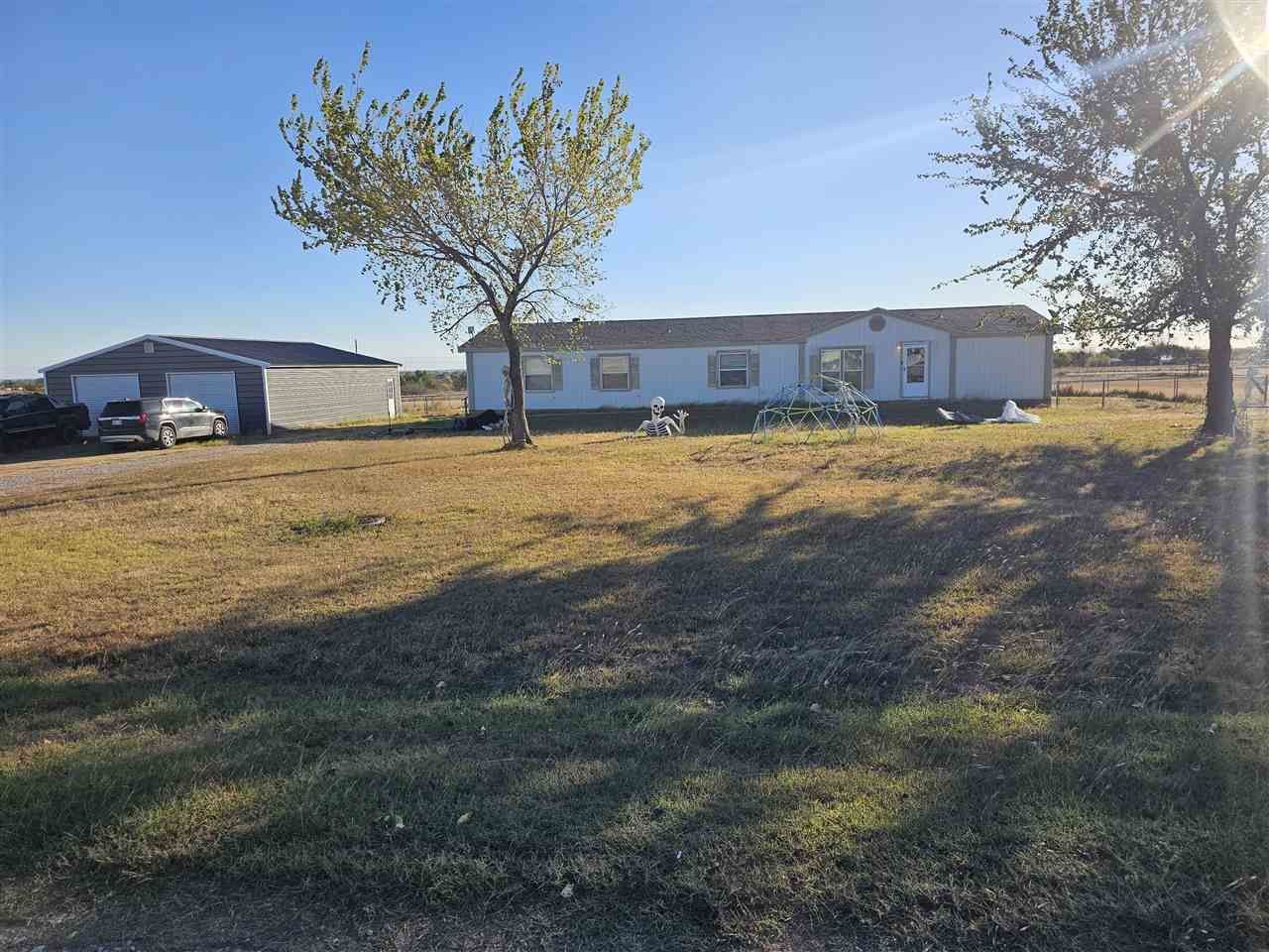 228 NE 124th St, Lawton, OK 73507 Main Photo