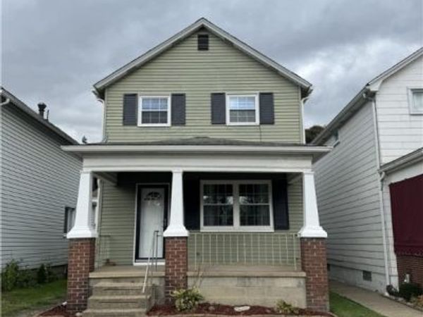 608 Kennedy Ave, East Vandergrift, PA 15629