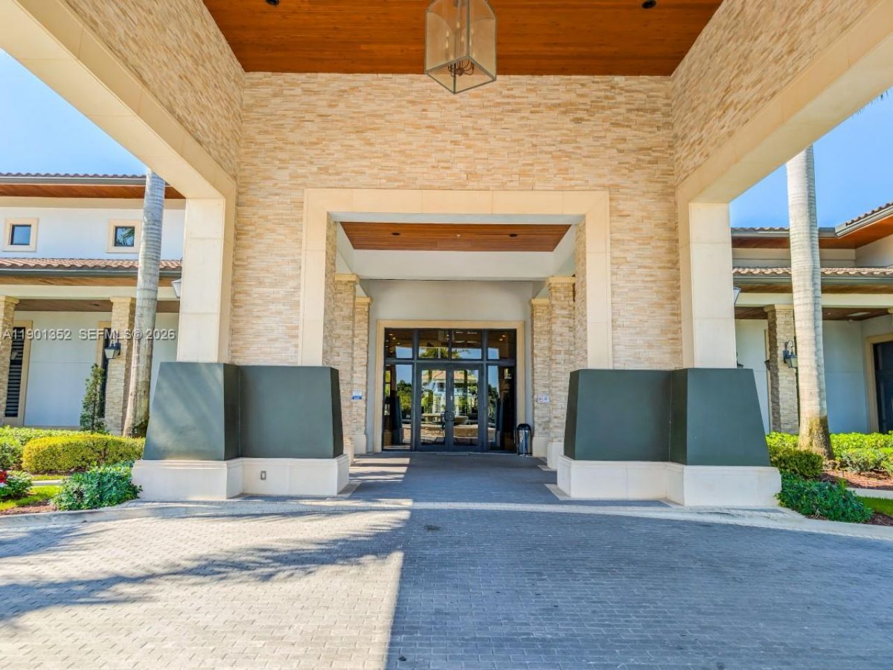 8723 NW 102nd Pl, Doral, FL 33178 Photo