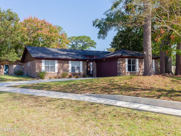 1515 W POINTER Drive W, Jacksonville, FL 32221