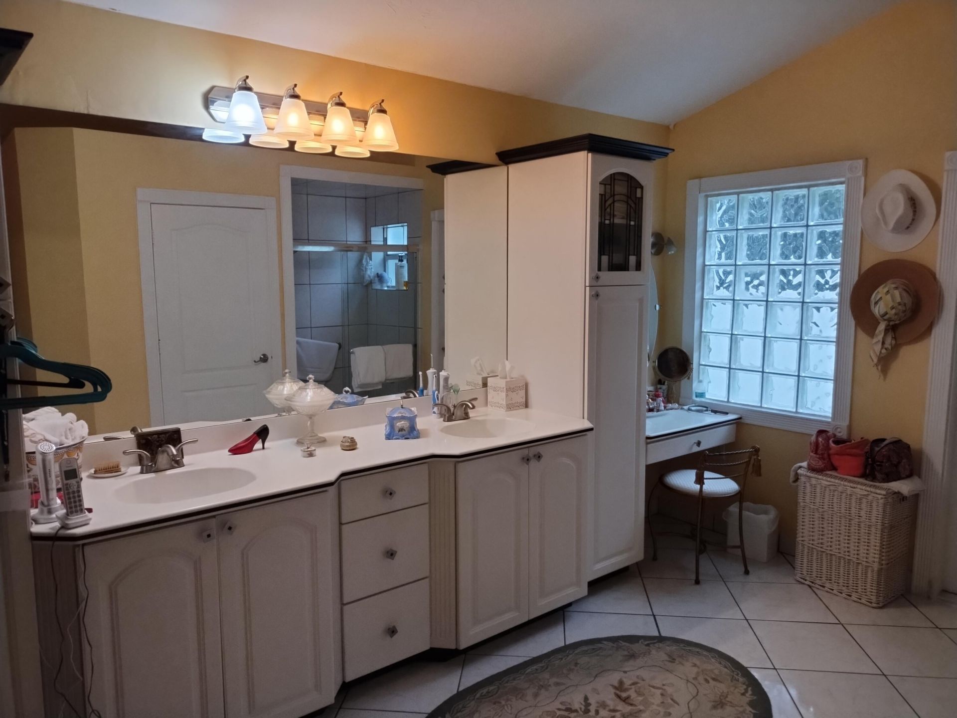 906 Dickens Place, West Palm Beach, FL 33411 Photo