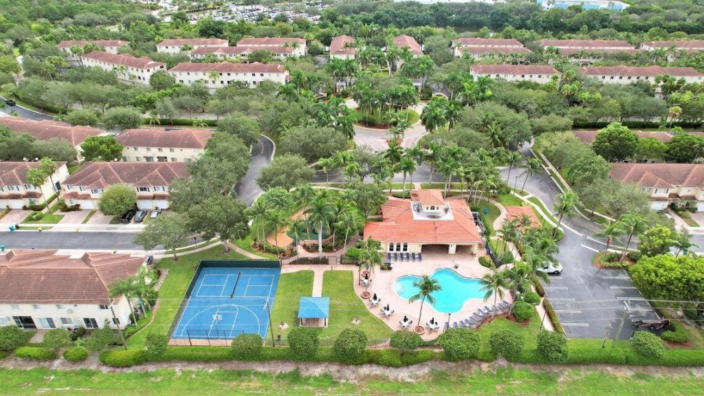 2850 S Oasis Drive, Boynton Beach, FL 33426 Photo