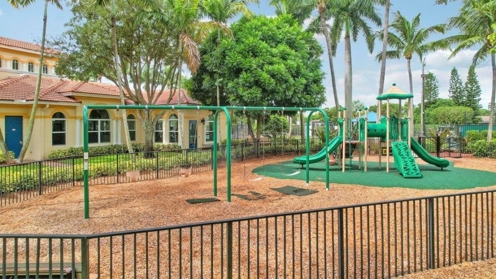 2850 S Oasis Drive, Boynton Beach, FL 33426 Photo