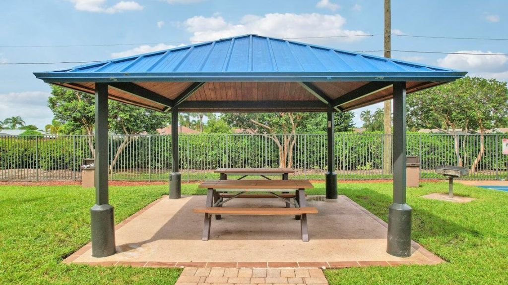 2850 S Oasis Drive, Boynton Beach, FL 33426 Photo