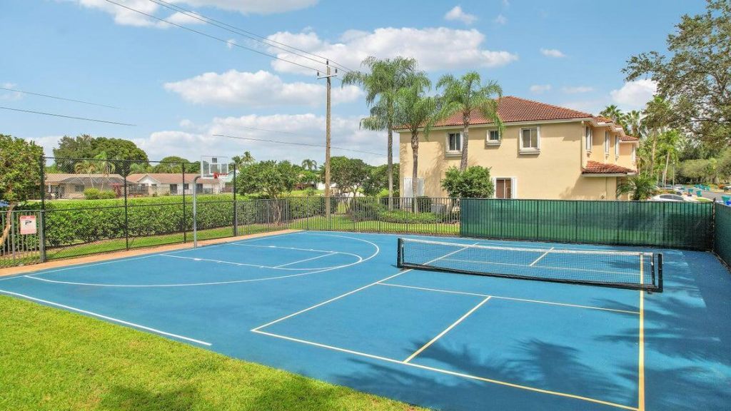 2850 S Oasis Drive, Boynton Beach, FL 33426 Photo