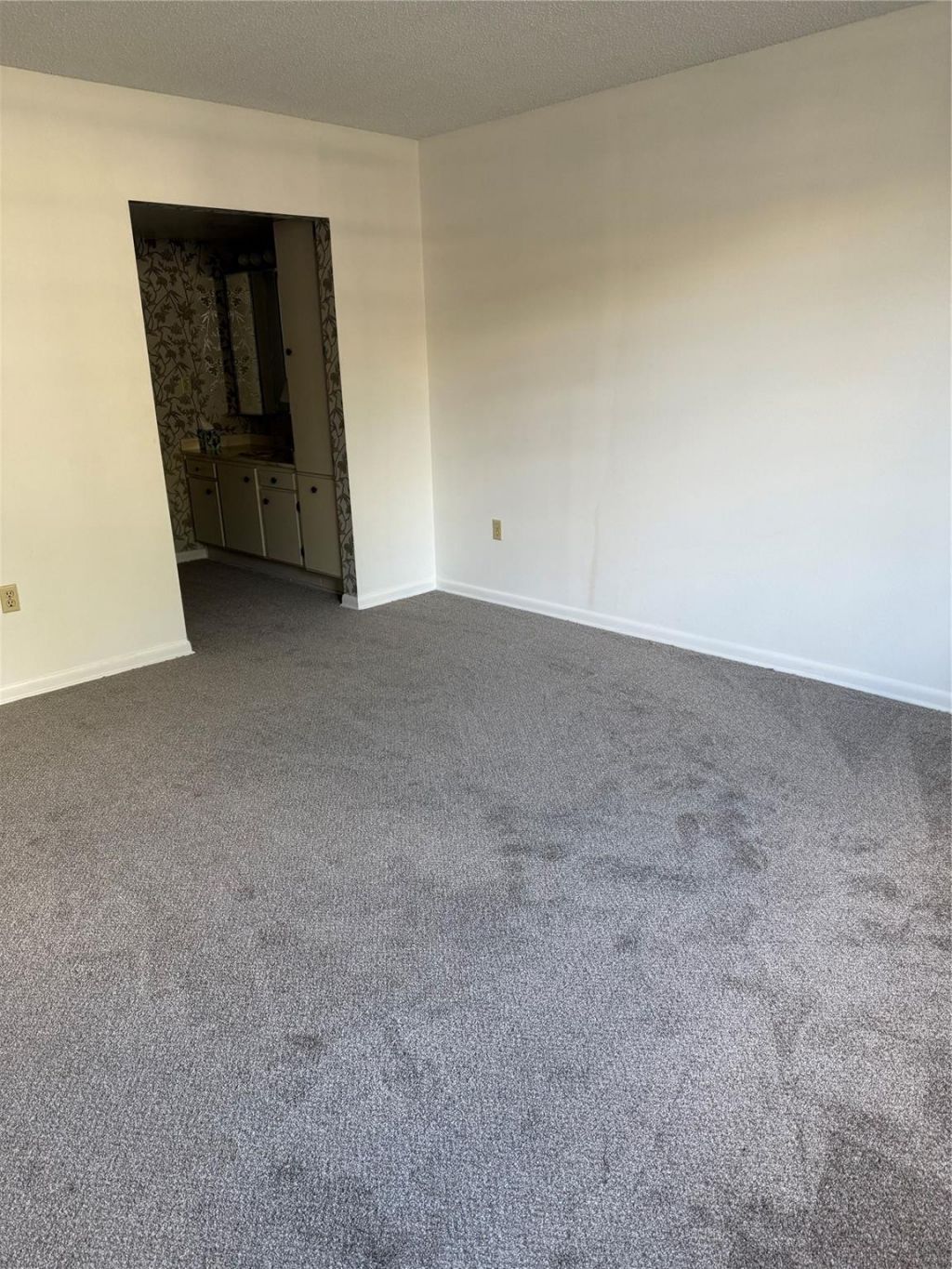 900 Colony Point Circle, Unit 121, Pembroke Pines, FL 33026 Photo