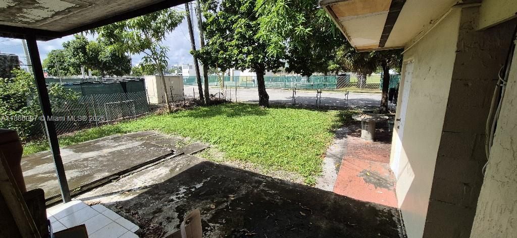 610 E 6th Pl, Hialeah, FL 33010 Photo