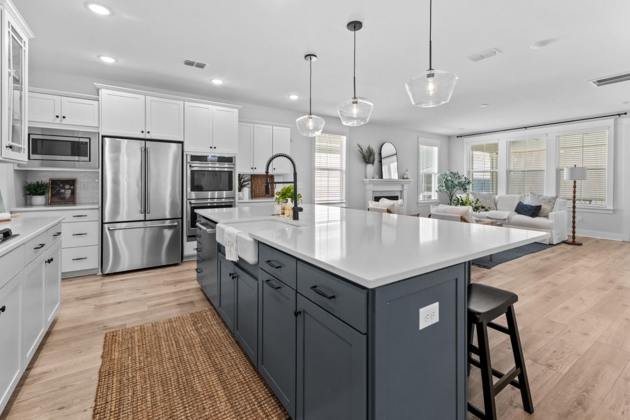 1554 N Lakeshore Drive Photo 13