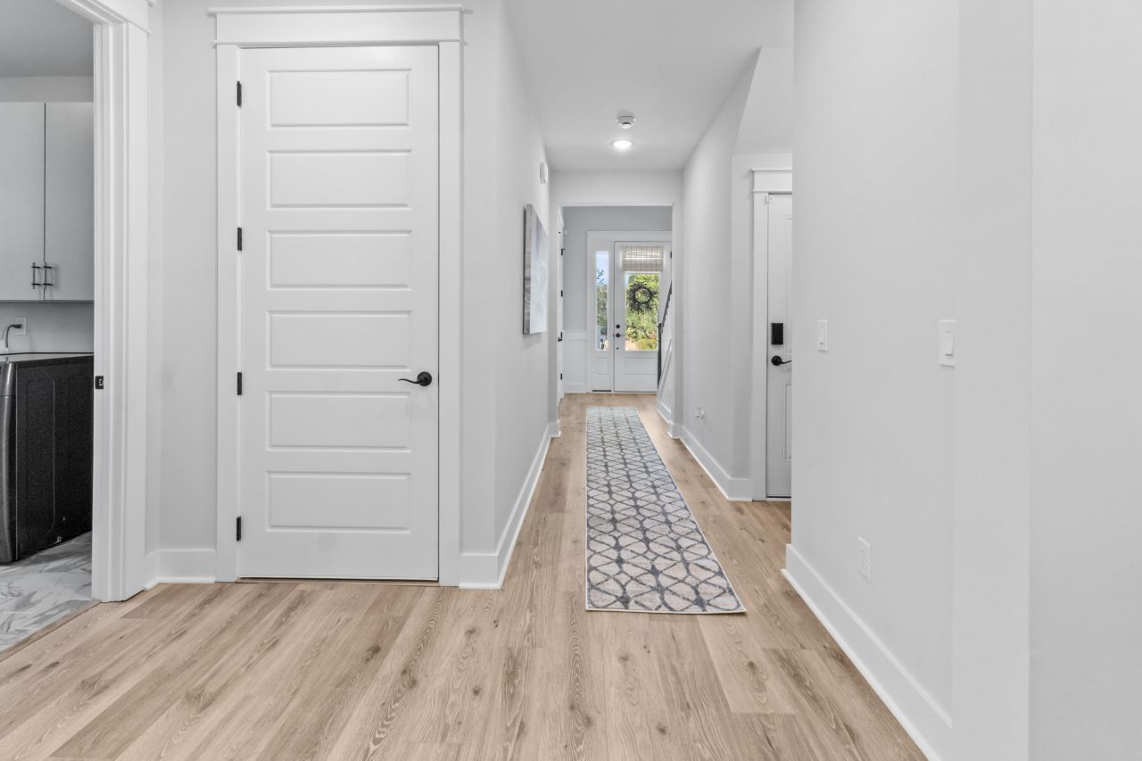 1554 N Lakeshore Drive Photo 17