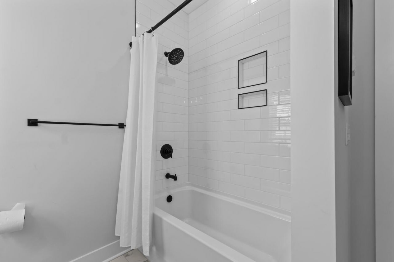 1554 N Lakeshore Drive Photo 42