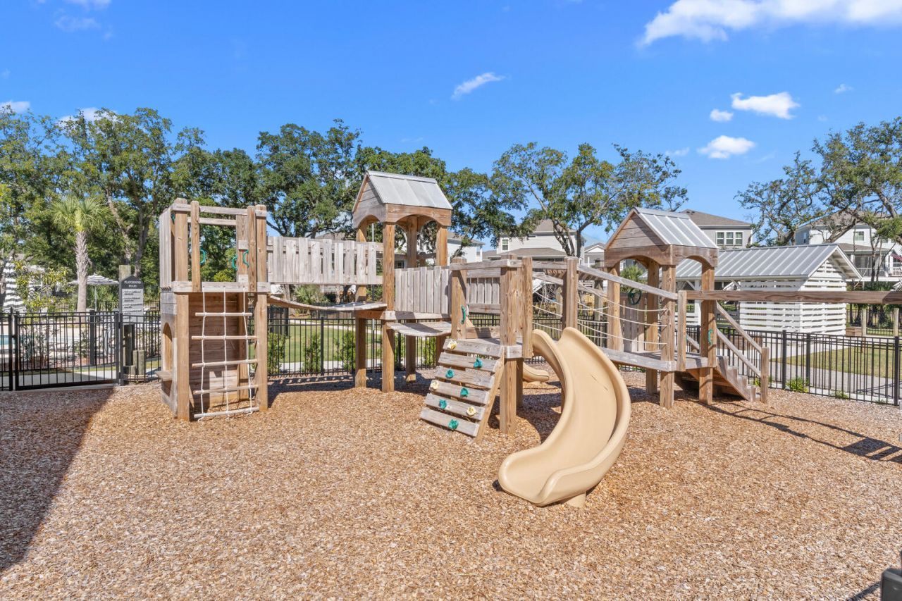 1554 N Lakeshore Drive Photo 56