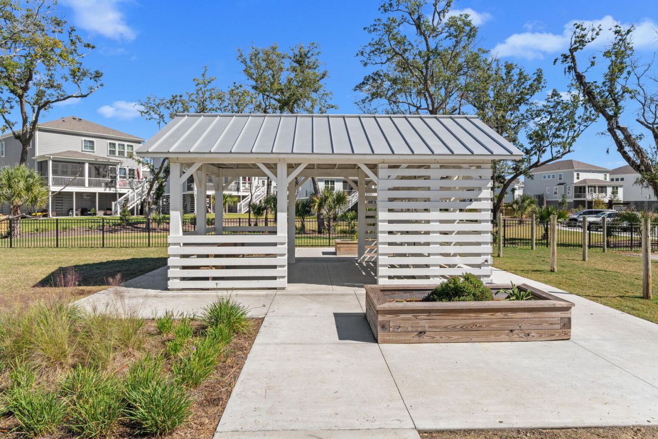 1554 N Lakeshore Drive Photo 57