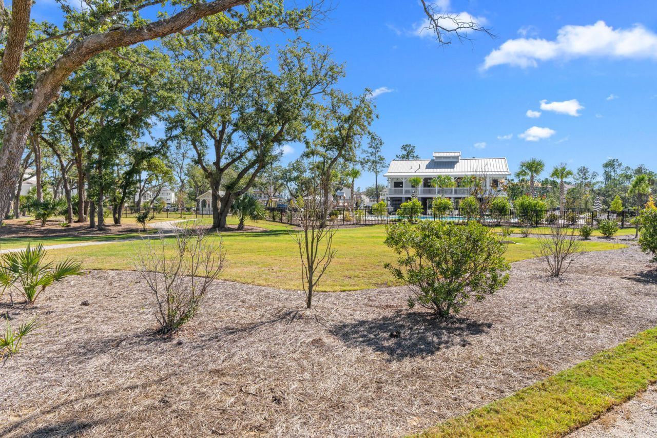 1554 N Lakeshore Drive Photo 59