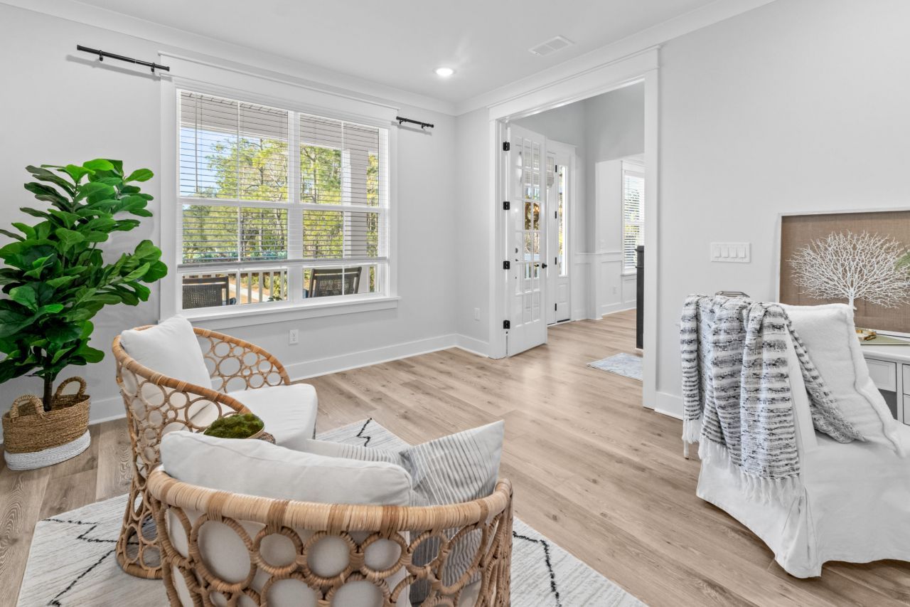 1554 N Lakeshore Drive Photo 6